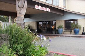 O'cairns Inn & Suites