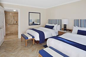 Reefhouse Resort & Marina