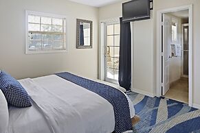 Reefhouse Resort & Marina