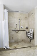 Reefhouse Resort & Marina