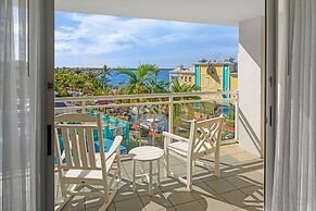 Reefhouse Resort & Marina