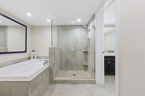 Reefhouse Resort & Marina