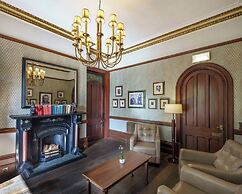 Macdonald Kilhey Court