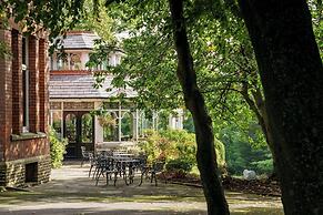 Macdonald Kilhey Court