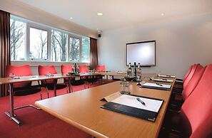 Macdonald Kilhey Court