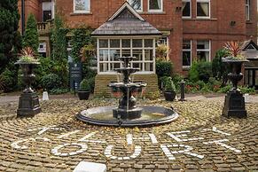 Macdonald Kilhey Court