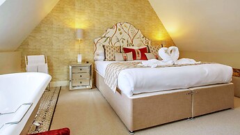 The Maids Head Hotel