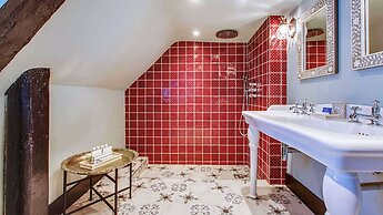 The Maids Head Hotel