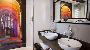 The Maids Head Hotel