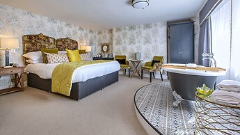 The Maids Head Hotel