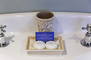 The Maids Head Hotel