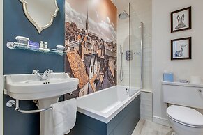 The Maids Head Hotel