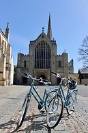 The Maids Head Hotel