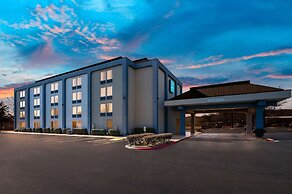 Quality Inn & Suites North Little Rock