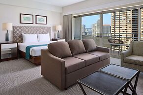 Ilikai Hotel & Luxury Suites