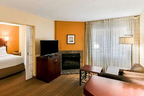 AVIA Residences on Research - Extended Stay