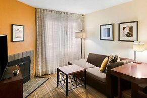 AVIA Residences on Research - Extended Stay