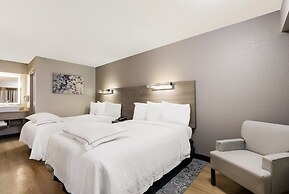 Red Roof Inn PLUS+ Chicago - Naperville