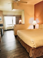 Lighthouse Suites Inn