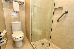 Holiday Inn Leon by IHG