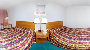 Loyalty Inn Maryville