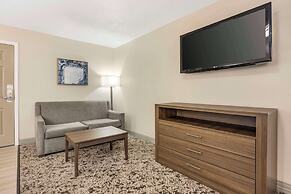 Best Western Plus Grand Manor Inn