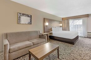 Best Western Plus Grand Manor Inn