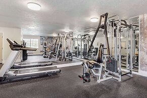 Best Western Plus Grand Manor Inn