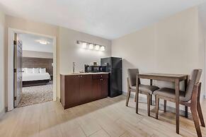 Best Western Plus Grand Manor Inn