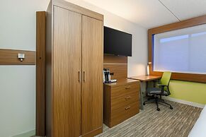 Holiday Inn Express Milwaukee-West Medical Center by IHG