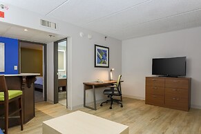 Holiday Inn Express Milwaukee-West Medical Center by IHG