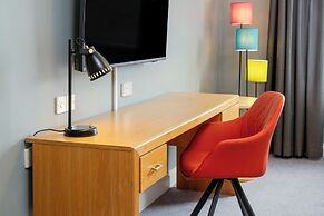 Holiday Inn Edinburgh by IHG