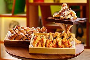 Holiday Inn Edinburgh by IHG