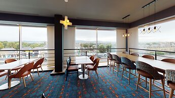 Holiday Inn Edinburgh by IHG