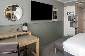 Holiday Inn Edinburgh by IHG