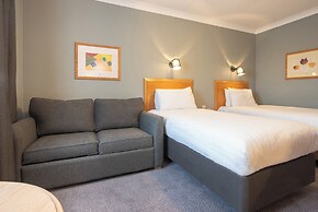 Holiday Inn Edinburgh by IHG