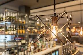 Holiday Inn Edinburgh by IHG