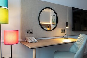 Holiday Inn Edinburgh by IHG