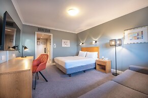 Holiday Inn Edinburgh by IHG