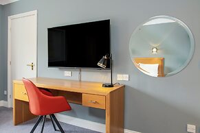 Holiday Inn Edinburgh by IHG