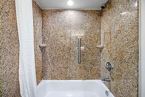 Quality Inn Clarksville - Exit 11