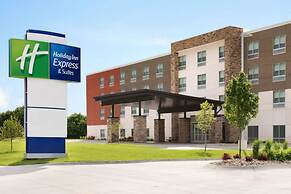 Holiday Inn Express and Suites Tampa Stadium Area, an IHG Hotel