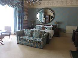 The Belmont Hotel