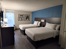 La Quinta Inn & Suites by Wyndham Houston Stafford Sugarland