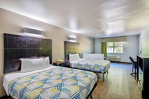 Motel 6 Arlington, TX