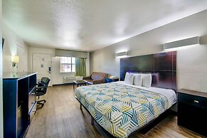 Motel 6 Arlington, TX