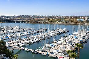 Hilton San Diego Airport/Harbor Island