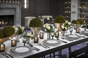 The Ritz-Carlton, Pentagon City