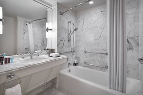 The Ritz-Carlton, Pentagon City