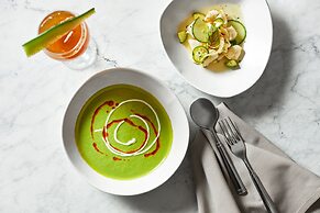 The Ritz-Carlton, Pentagon City